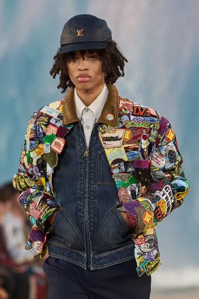 Look 53